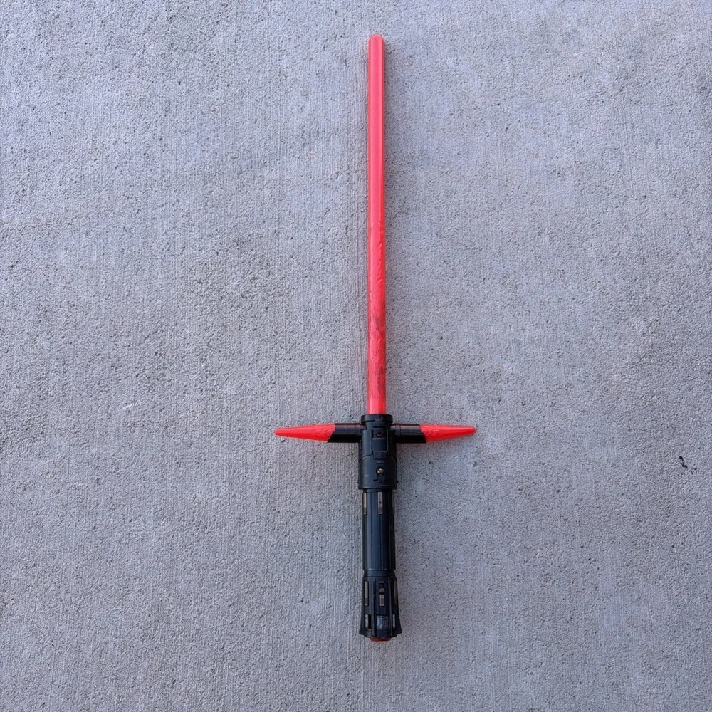 Star Wars Kylo Ren Red Lightsaber Disney Store Light Sounds Crossguard 33